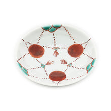 Load image into Gallery viewer, Kutani Yaki Ware Hand-Drawn Tableware for Western Countries 10.5cm Dish with Red Bead Design
