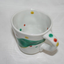 Load image into Gallery viewer, Kutani Yaki Ware Hand-Drawn Japanese &amp; Western Tableware Mug with Design of Polka Dots
