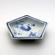 Load image into Gallery viewer, Kutani Yaki  Ware of Japan and Western Tableware 15cm Square Dish with Sarasa Design
