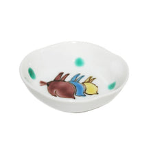 Load image into Gallery viewer, Bean dish with design of three rabbits
