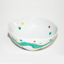 Load image into Gallery viewer, Kutani Yaki Hand-painted Kutani Ware, Japanese and Western Tableware, Medium Bowl with Polka-dot Yoroke Design
