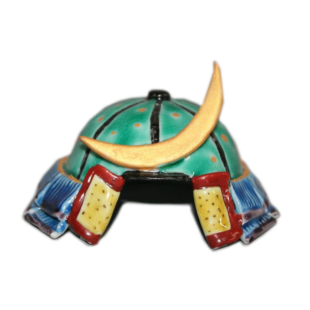 Kutani Yaki Hand-painted Kutani ware of an ornament, Kabuto decoration (with stand)