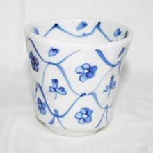 Load image into Gallery viewer, Kutani Yaki Ware Hand-Drawn Japanese &amp; Western Tableware Teacup with Design of Hand-raised Amime Flowers
