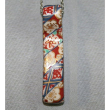 Load image into Gallery viewer, Kutani Yaki porcelain accessories - Hand-painted pendant with woven brocade design
