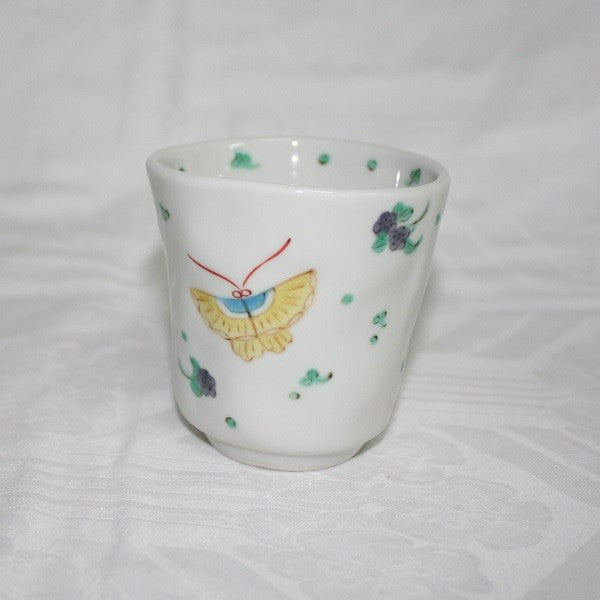 Kutani Yaki Hand-Drawn Japanese and Western Tableware, Teacup with Butterfly Design