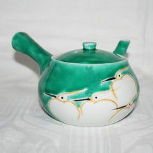 Load image into Gallery viewer, Kutani Yaki Hand-Drawn Kutani Ceramic Tableware, Teapot with Design of Heron
