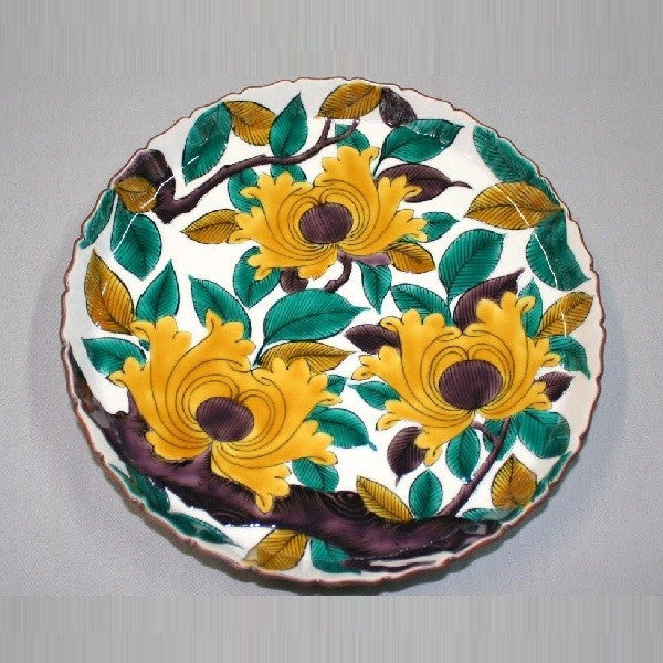 Kutani Yaki Hand-painted Kutani ware 24cm decorative plate with peony design