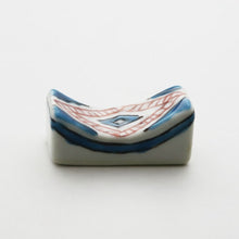 Load image into Gallery viewer, Stone pavement design chopstick rest (blue)

