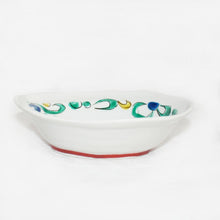 Load image into Gallery viewer, Kutani Yaki Hand-drawn Japanese and Western Tableware 18cm oval bowl with Persian Arabesque design

