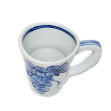 Load image into Gallery viewer, Kutani Yaki Hand-Drawn Japanese &amp; Western Tableware Large Mug with Grape Design
