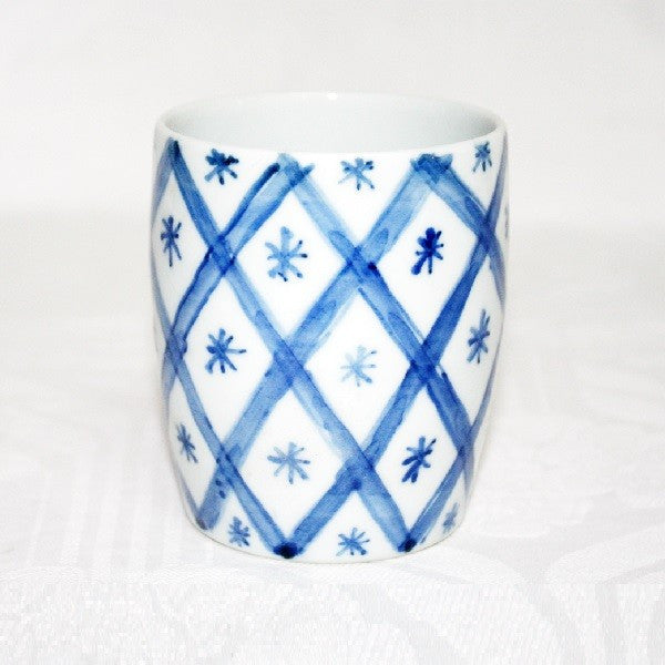 Hand-painted Japanese and Western Tableware Rosanjin Teacup with Design of Yarai and Somenke